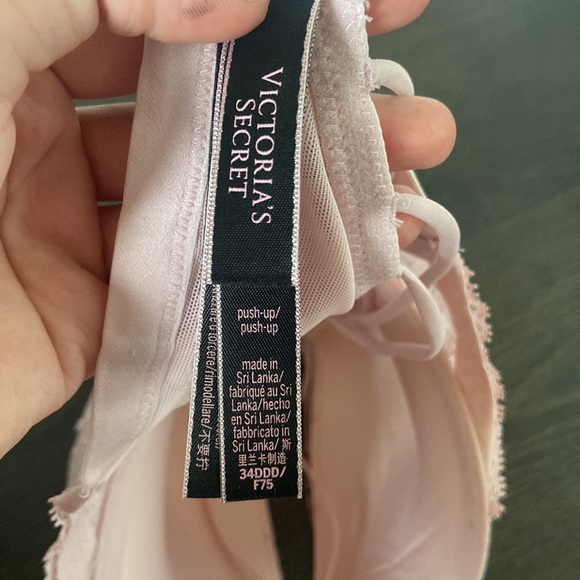 Victoria Secret 34DDD Pink Bra - Picture 3 of 4